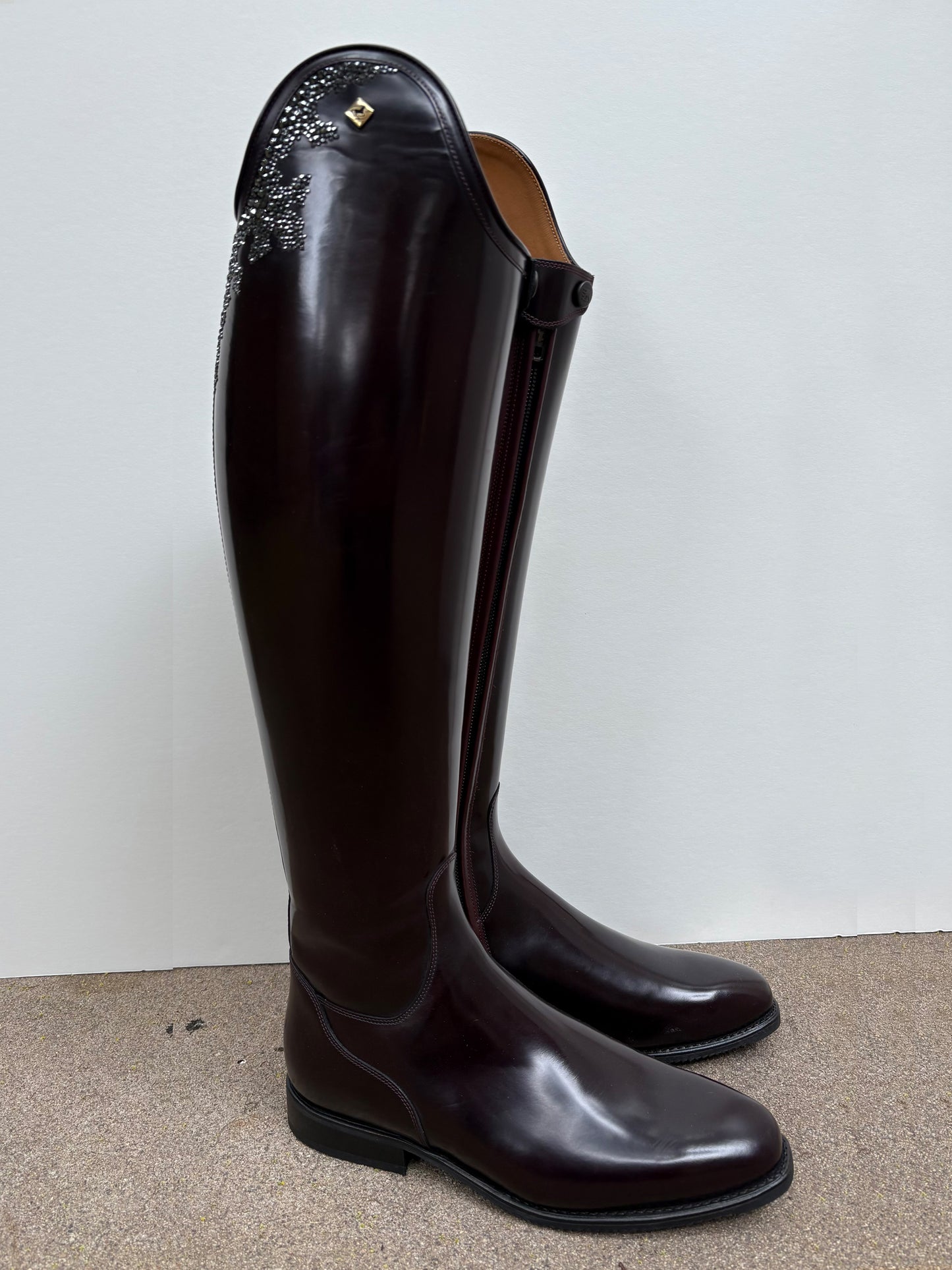 Size: 41 MA L 38.5/48  - DeNiro Bellini in Brushed Burgundy w/Hematite Stones - Demo