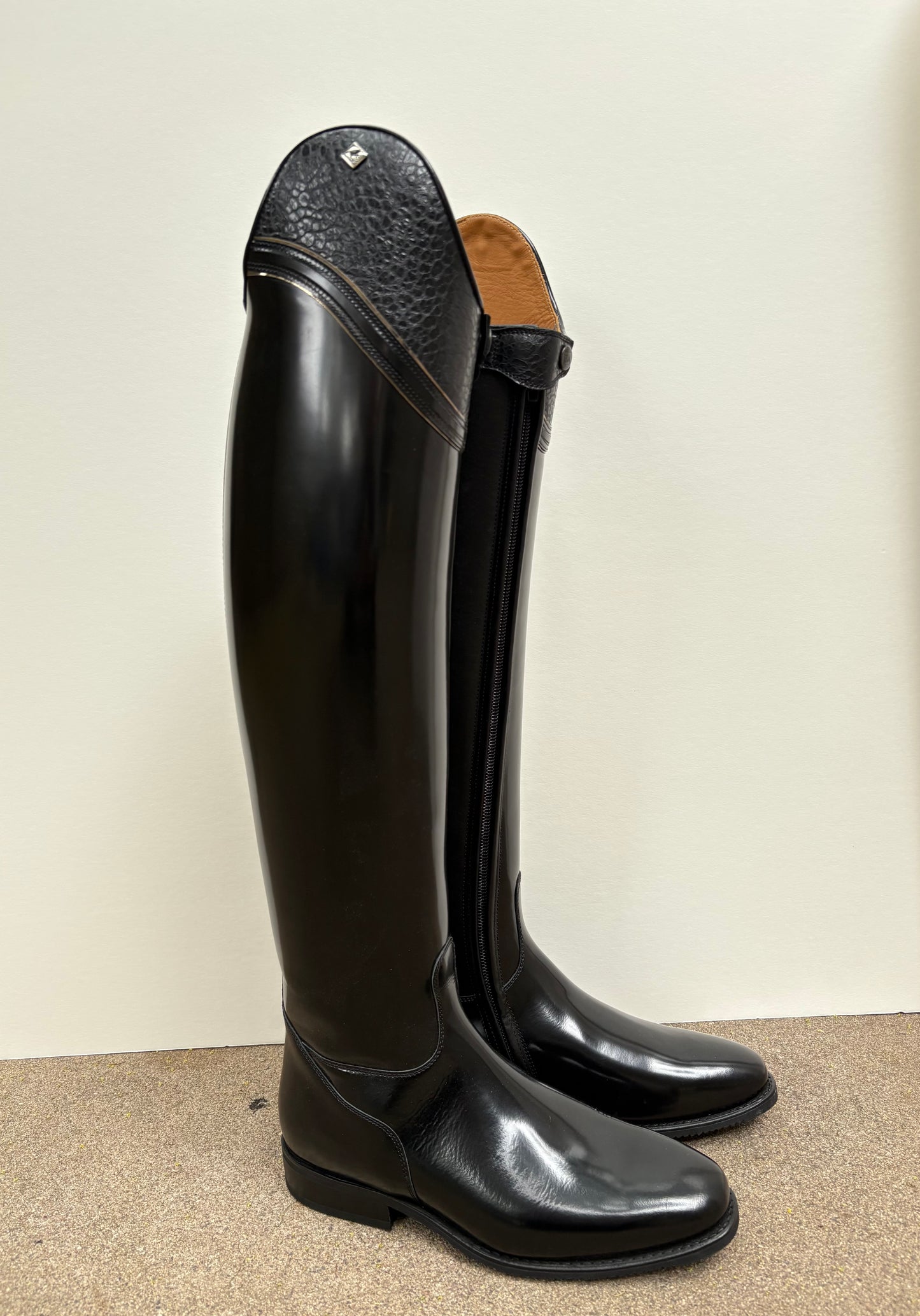 Size: 39 A S 34/49 - DeNiro Raffaello - Brushed Black - Lisa Top – NEW