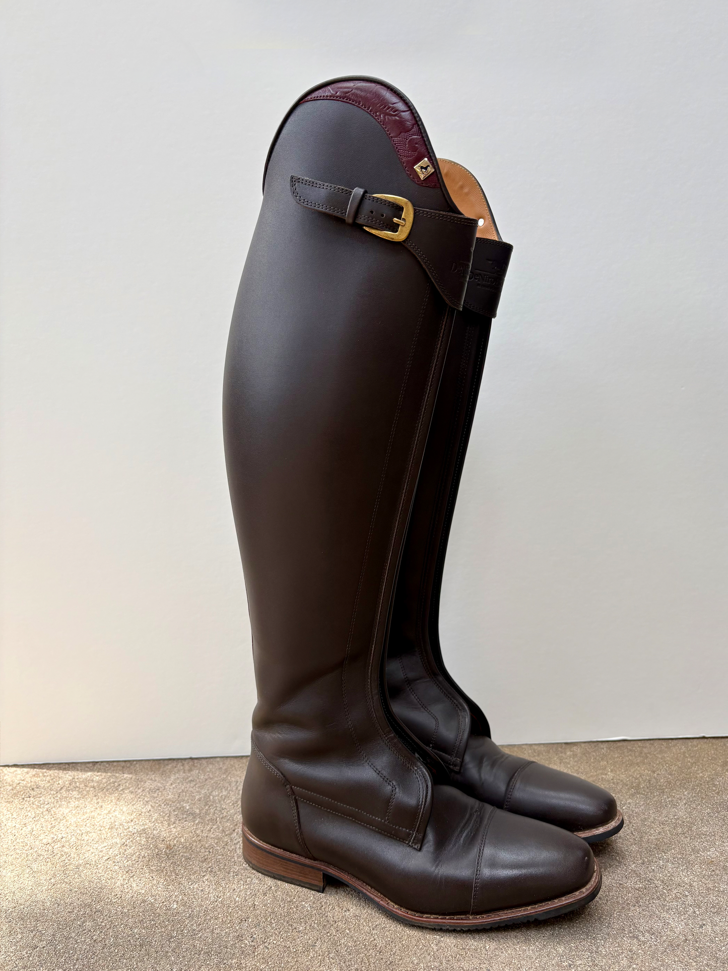 Size: 39 46 MC/MA/ 39 - DeNiro Vasari - Consignment