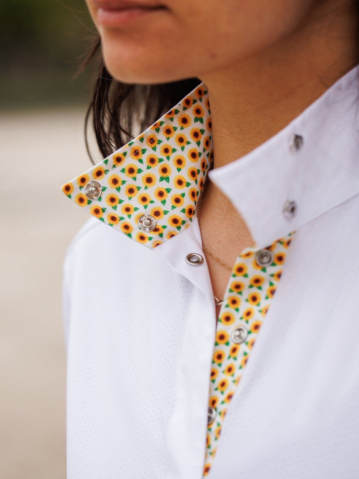 Essex Classics - Sunflowers Ladies Talent Yarn Wrap Collar Short Sleeve Show Shirt