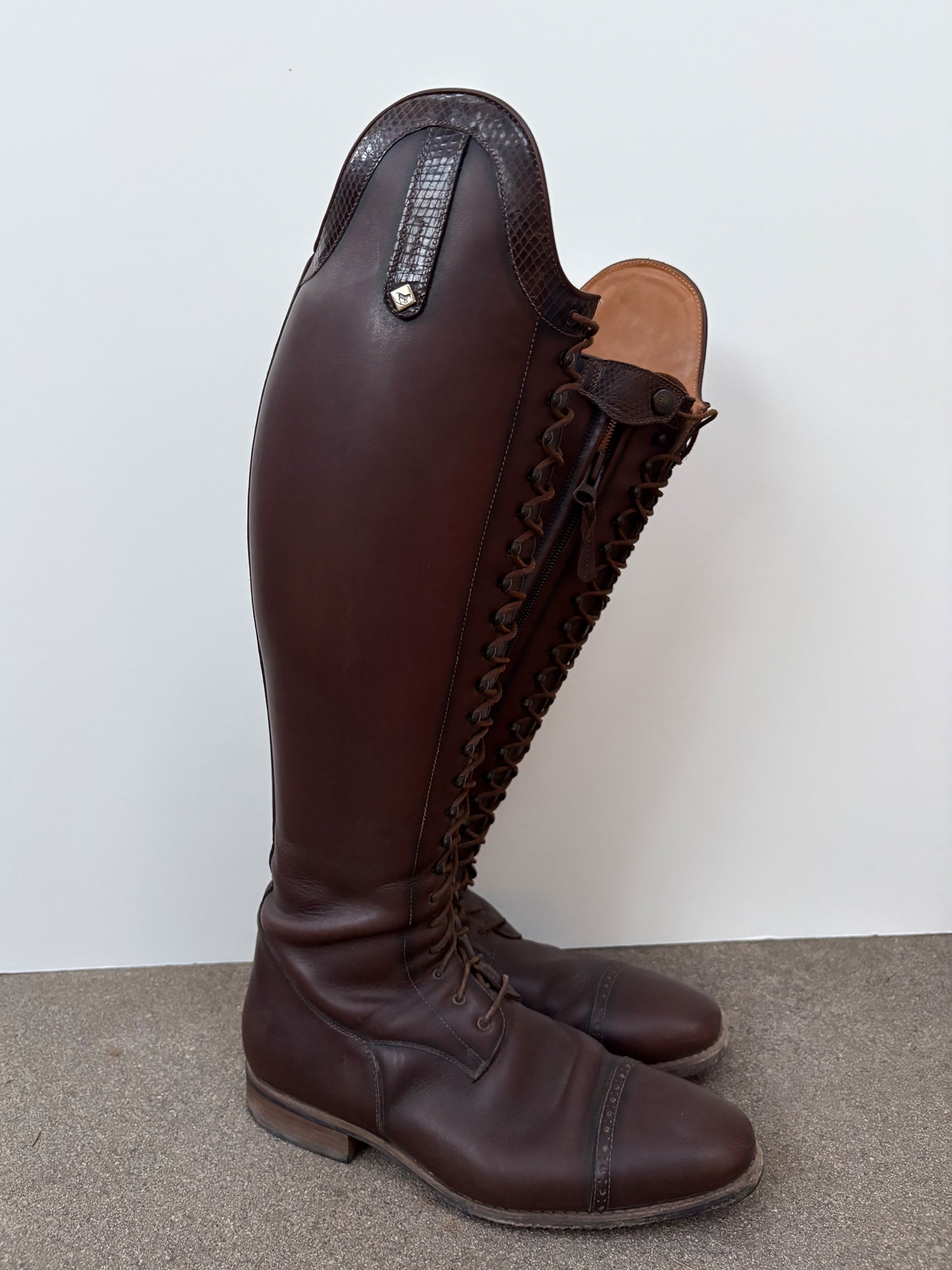 Size: 43 39.5/46.5 - DeNiro Botticelli - Consignment